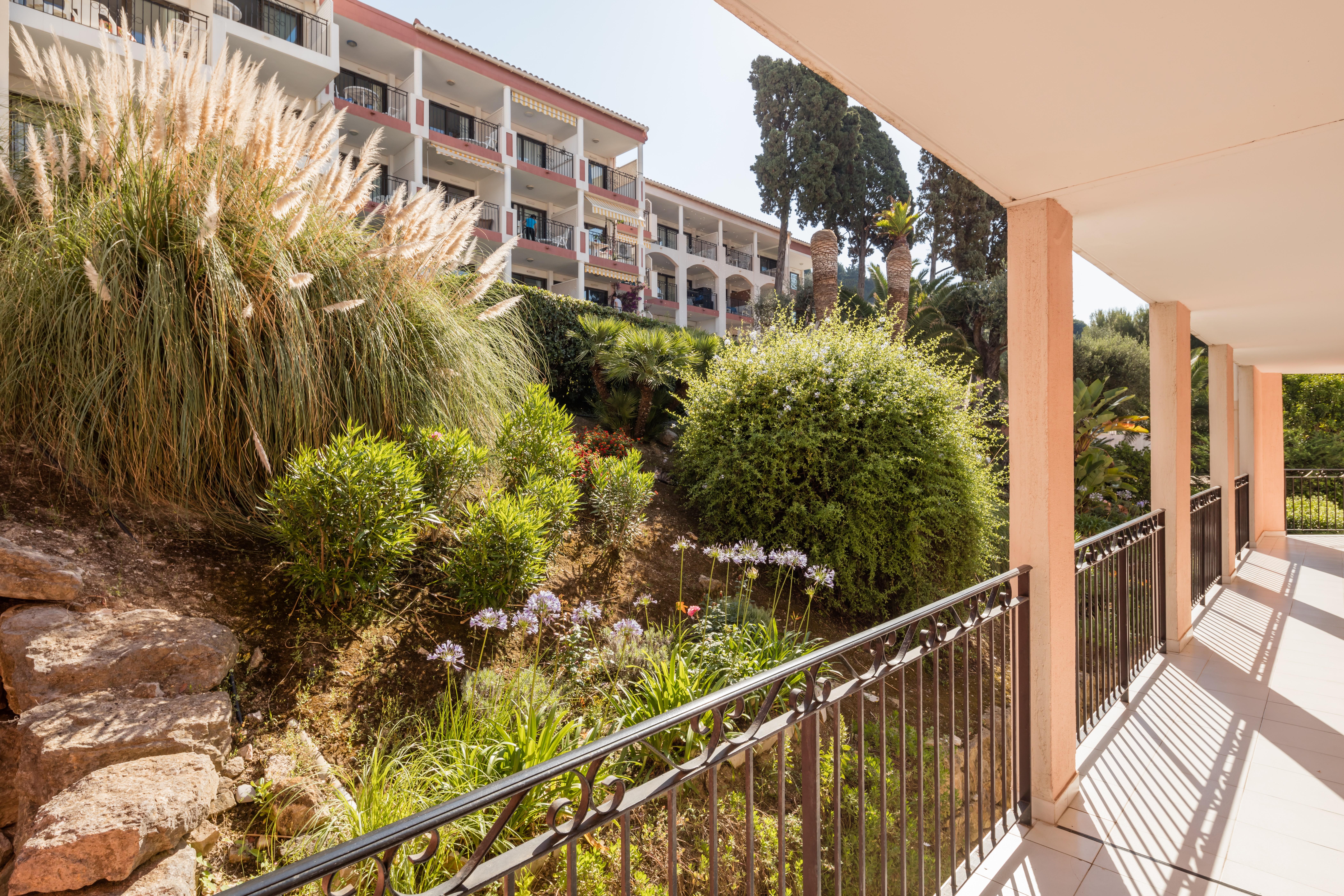 Residence Pierre & Vacances L'Ange Gardien Villefranche-sur-Mer Exteriör bild